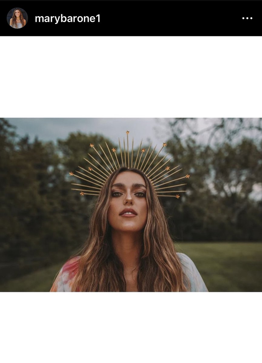 Kaylyneis's tweet photo. @samfendermusic this actual goddess traveled all the way to Italy from the US just to see you play tonight. Sing your heart out for her please. I promise she’s the epitome of beautiful inside and out ❤️ Have the time of your life @MarySophiaB https://t.co/t9k7lrHUlQ