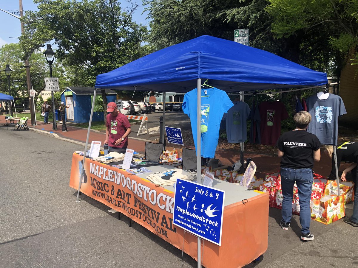 Selling 2023 merch on Springfield Ave. between Park and Indiana.  Shop early and often!