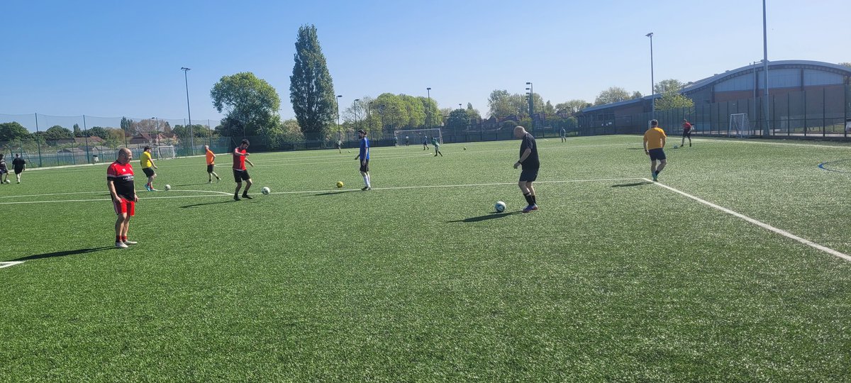 A beautiful day in Hull for @cfwpod Allstars v Hull Sunday Inclusion team for an enjoyable draw all in support of @Aphasiareconne1

A big love to @mattslegendsfc for helping out with the All-Stars and @c_thommo for arranging the day. 

gofund.me/4f783731

#FootballFamily