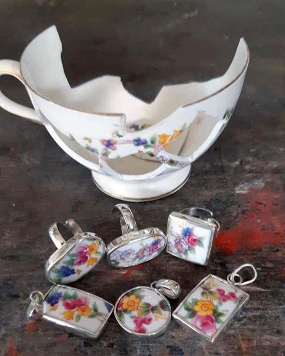 "If your heart is broken, make art with the pieces." 📷