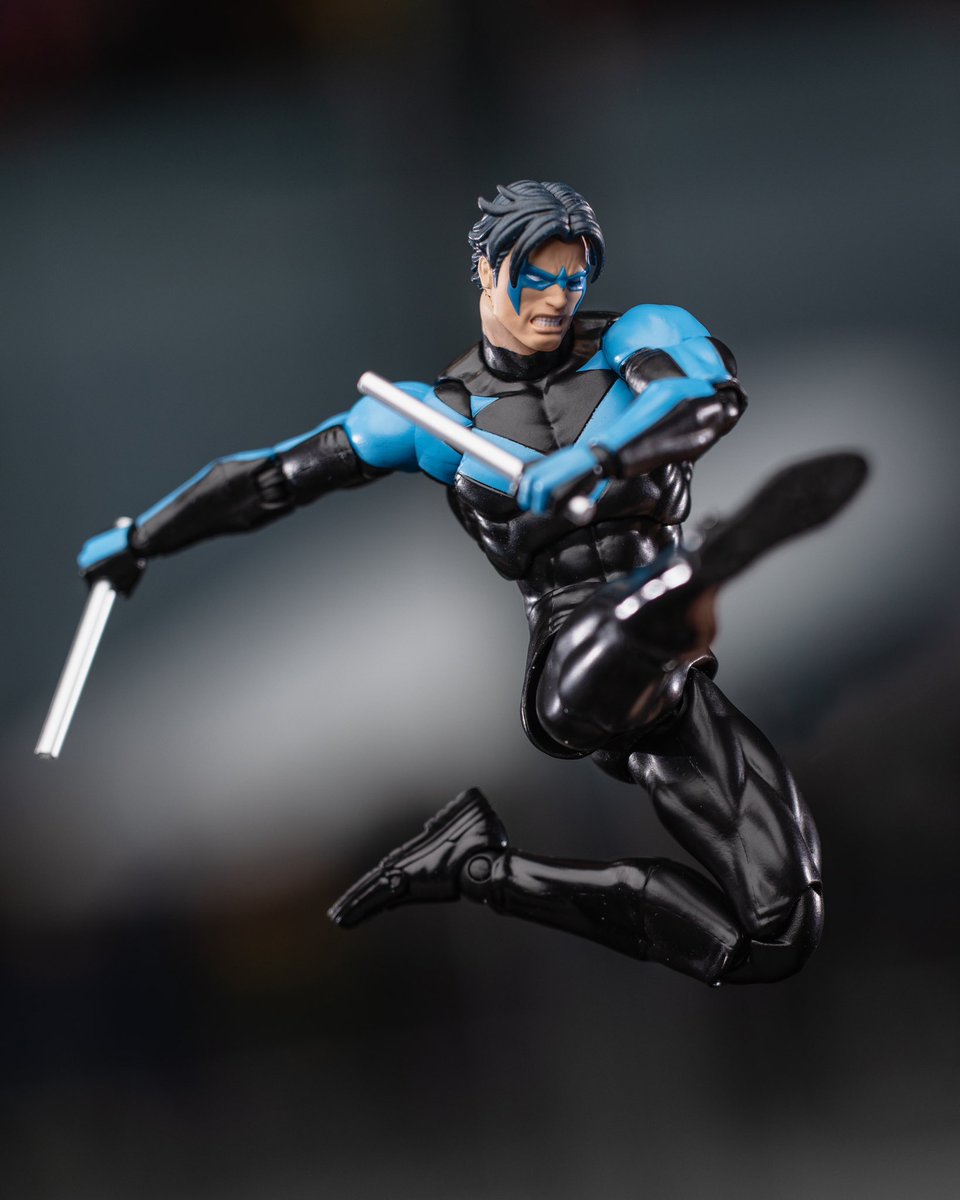Here is a look at Mafex Hush Nightwing from @medicom_toy.

#nightwing #batman #mafex #hushnightwing #hushbatman #hush #jimlee #jimleenightwing #medicomtoy #actionfigurereview #toyreview #actionfigurephotography #dccomics #dcofficial #toycommunity