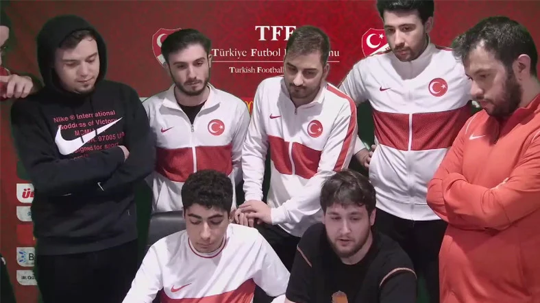 Türkiye eMilli futbol takımı, Norveç'i 3-2 mağlup ederek Dünya Kupası'na katılmaya hak kazandı. 👏