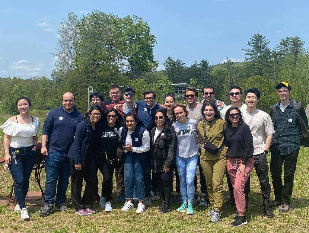 It’s resident retreat season and our current PGY-1’s had a picnic lunch and got to spend the afternoon at VINS! The weather was absolutely perfect and it was such a fun time. instagr.am/p/Csg04qduvnq/ It’s resident retreat season and our current PGY-1’s had a picnic lunch and got…