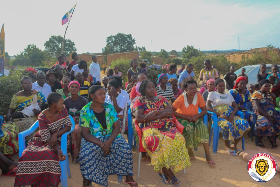 VentAvenirRdc's tweet photo. Haut Katanga,

Territoire de Kipushi.

Une nouvelle base a été créée #Kalubamba.

Nous sommes le Vent d'Avenir 🦁  🇻🇪 . https://t.co/oNJZ6rYzkF