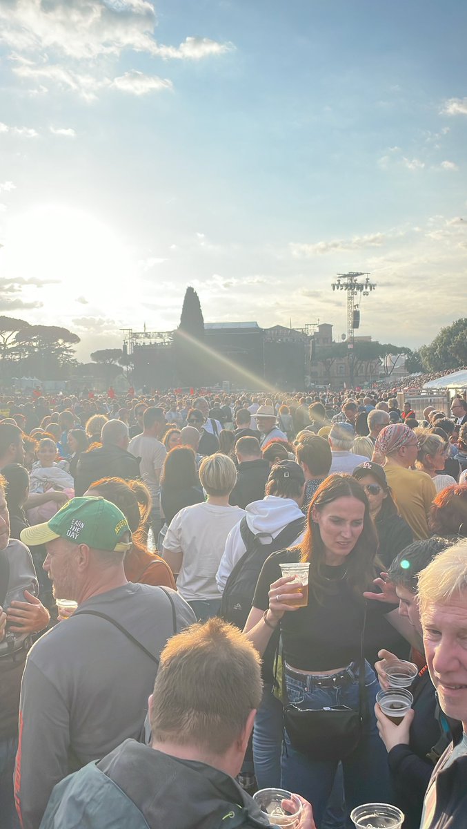 L_Imbranauta's tweet image. Al concerto del BOSS al Circo Massimo… #Springsteen2023 #CircoMassimo