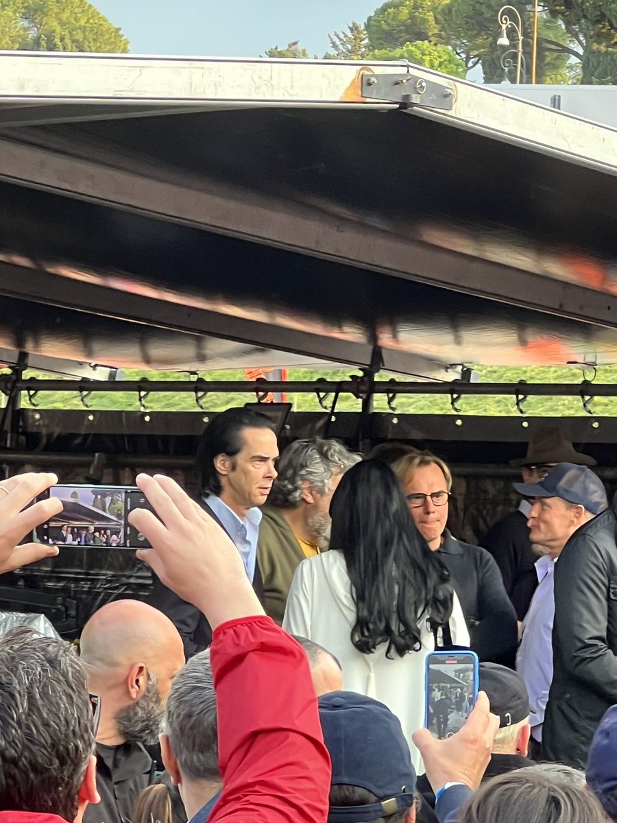 chellehewison's tweet photo. You know you’re seeing The Boss when Sting, Nick Cave, Woody Harelson and Chris Rock arrive!! #Springsteen #springsteenroma #Springsteen2023 https://t.co/g84lR6iAa6