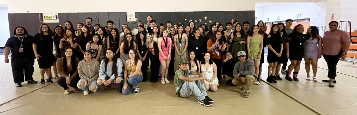 OV_AVID's tweet photo. AVID Banquet for the class of 23.
Thank you to the parents for raising awesome kids! Huge thanks to our teachers for adding to their toolbox. Go out in the world and make it a better place!  @OrangeVistaHS @ErickaMcMahon_ https://t.co/oR4B1yFoQu