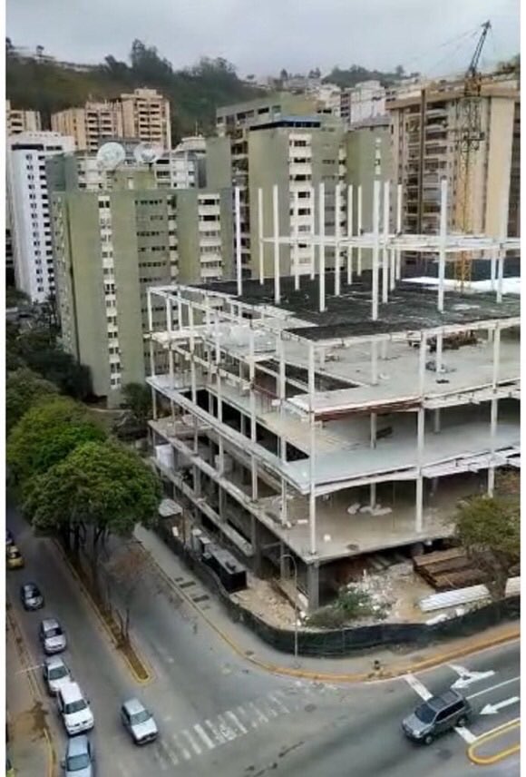 MEUDI1's tweet image. Ver Caso del MAMOTRAKI de #ElCigarral con los cambios de ordenanzas realizados por @concejohatillo @ElHatillo @omarnowak @eliasayegh #EnchufateconTraki que acabaron con todas las áreas verdes incluyendo el área de la quebrada