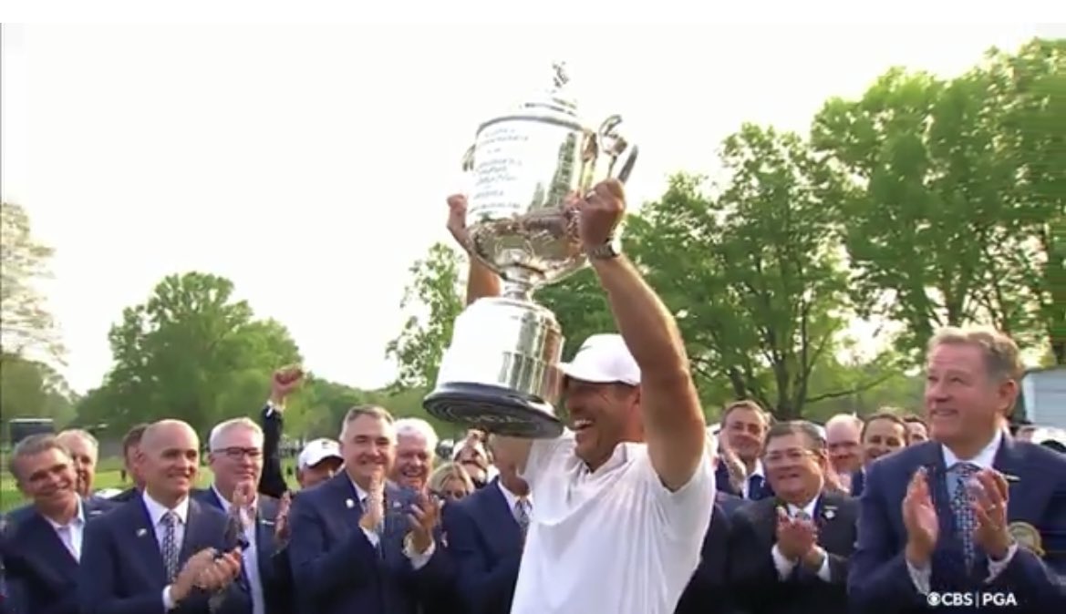 Big Cat (@barstoolbigcat) on Twitter photo 