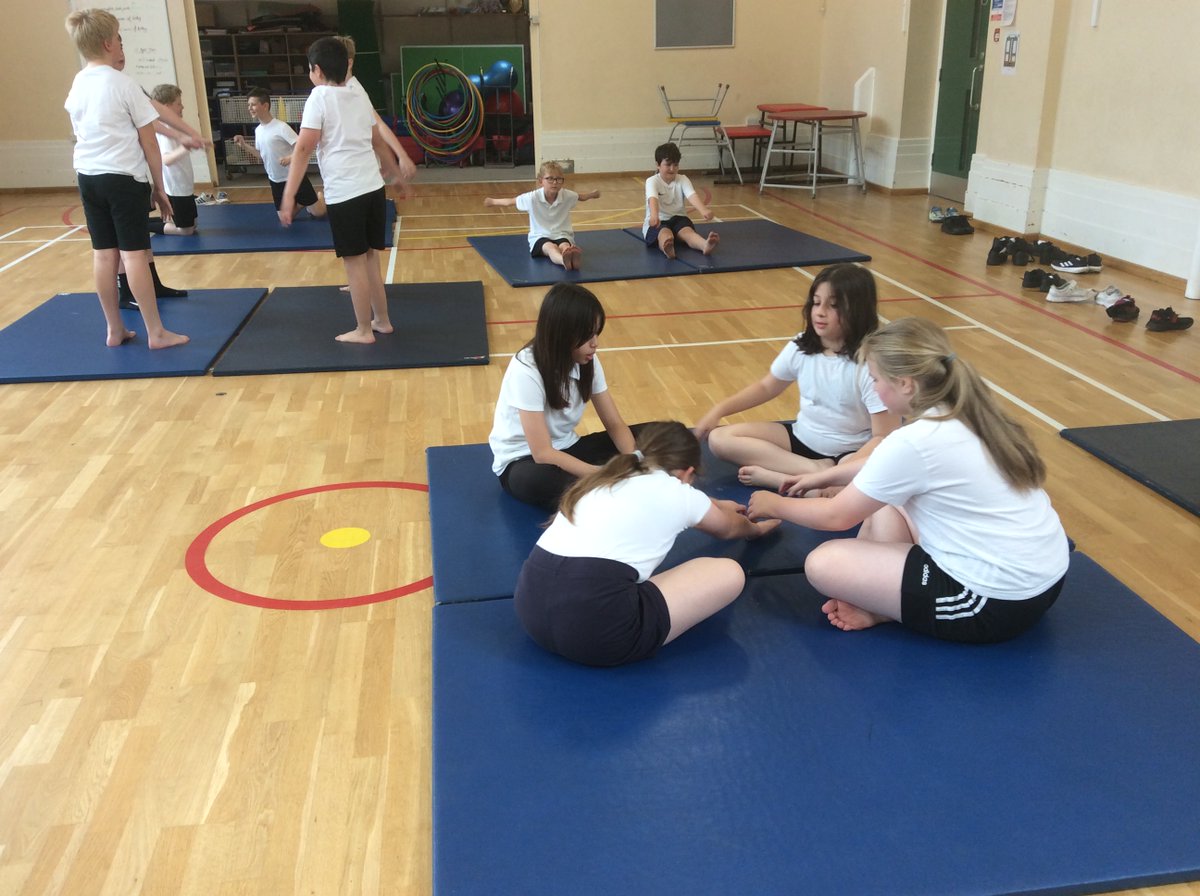 BroughPrimary's tweet photo. Y5 - Pilates #CoolCore #RisingStars https://t.co/Y3Y4VFYvqv