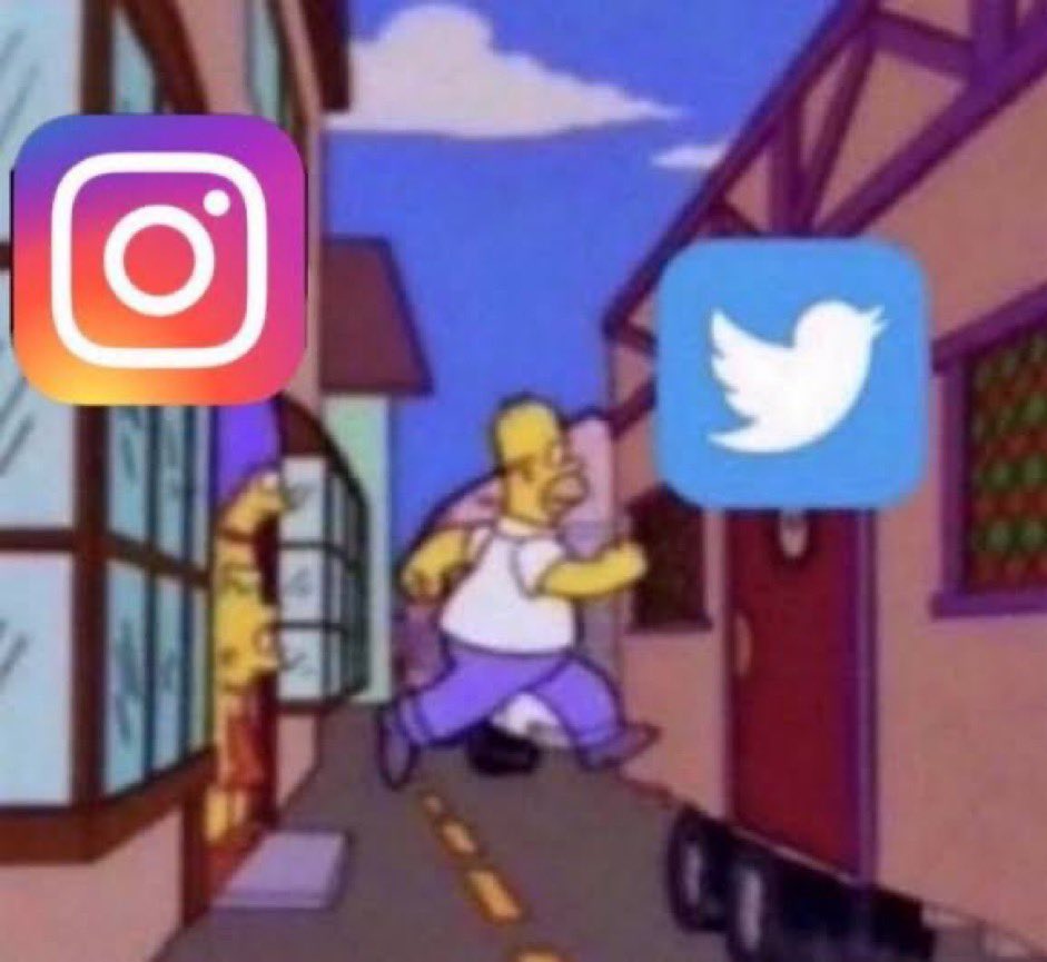 Astrozh's tweet photo. Soon as Instagram went down 😂 #instagram https://t.co/Gi74ZmXm76