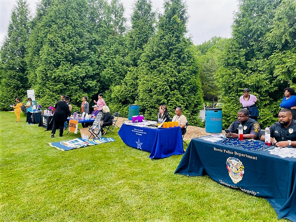 PGSheriff_PIO's tweet photo. The Office of the Sheriff participated in the 2nd Annual Domestic Violence walk in Bowie. Special Victim Assistants assigned to our Domestic Violence Intervention Division were present to educate and provide resources for victims and survivors. #PGSO @CityofBowie @BowiePDNews https://t.co/hQOB0HQ6R3