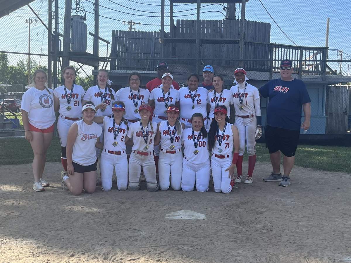 Southern Shootout Champs!  Girls went 6-0 on the weekend won the championship game 11-3 vs Top Gun 18u. Way to go Heat!