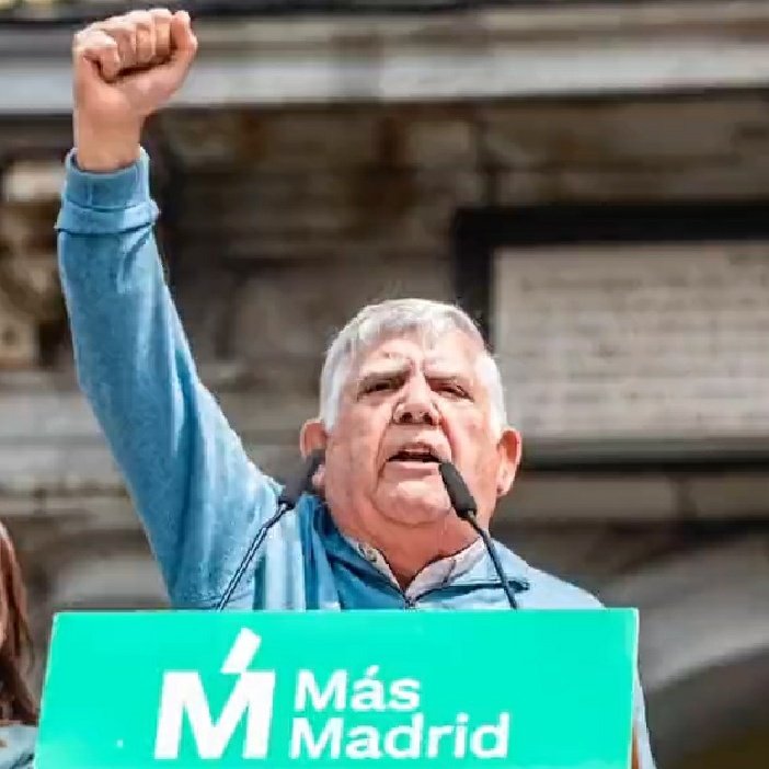 JJ1939Vo's tweet photo. Este es el @FelixLopez_Rey que yo conocí, el de Orcasitas.
¿Félix, te acuerdas que me decías, con lágrimas en los ojos, que existe otro Madrid y que íbamos a cambiarlo?
Yo te decía que algún día lo ibas a lograr mientras sujetaba tu mano.
Pues vamos a hacerlo ✊
#SumateASumar https://t.co/mbAmBQnR9u