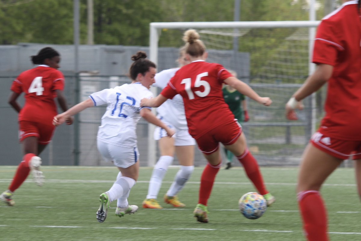 TayC60's tweet photo. Team ⭕️.  Honoured to play with such a talented group. Thank you @vaillancourt_dr for being an incredible coach &amp; role model. 

@OntarioIsSoccer 
@OSUsoccer https://t.co/3Trc1pnwOv