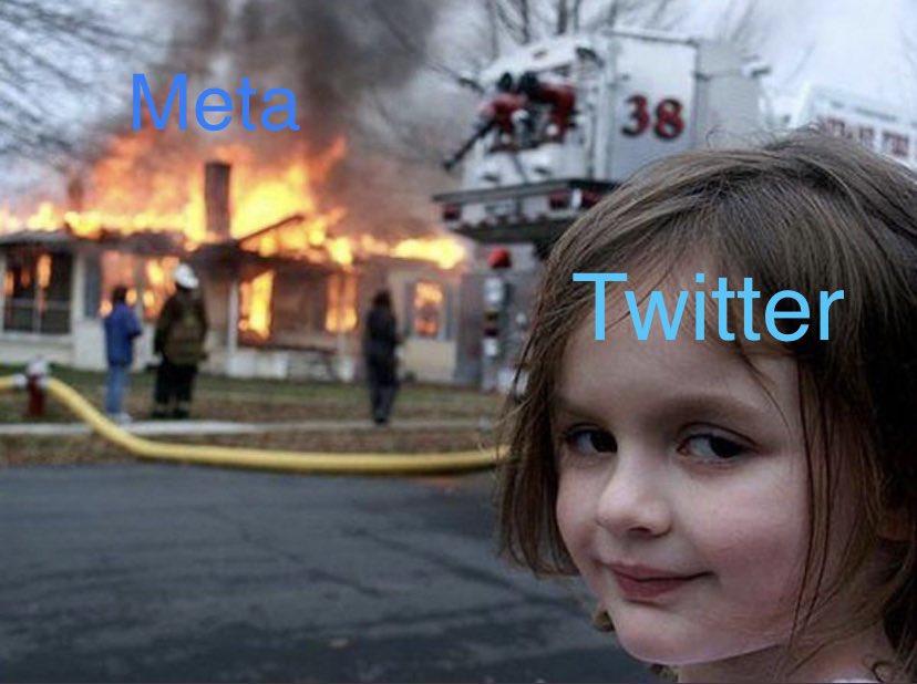 millicentd99's tweet photo. Meta VS Twitter. #instagramdown https://t.co/Cne5GnTPFT