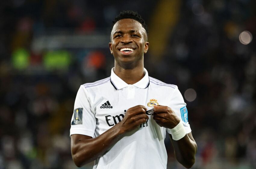 periodistan_'s tweet photo. Fútbol contra el racismo europeo. https://t.co/ekRsEx6YTo