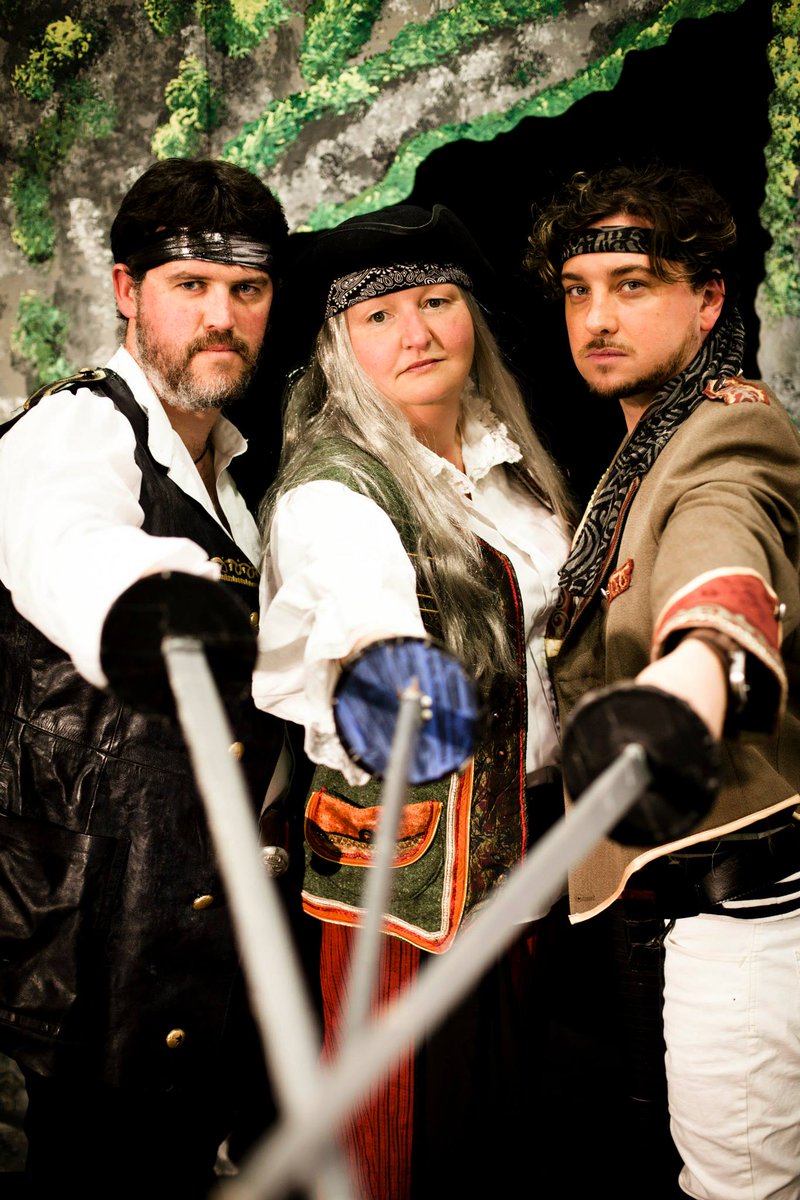 S'foot Footlights tweet media