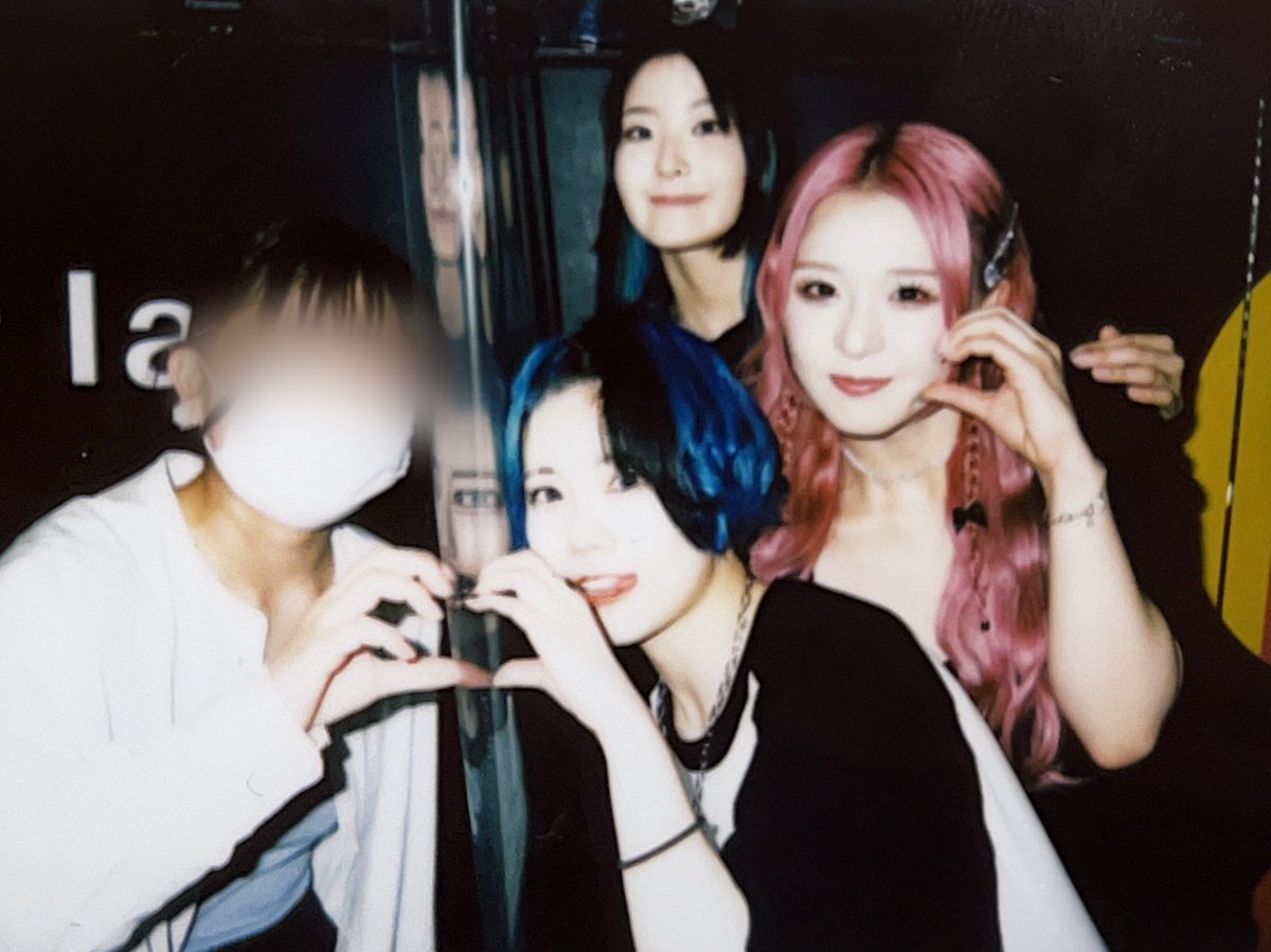 luv_chego's tweet image. #はるかとｽｼﾀｲﾑ
#うぃーらぶことねん 
#まいにちまほちゃん 

3人チェキ豪華すぎる✨✨
全部かわいい最高💙💚💖
あまりにも緊張しすぎてまともな会話1回もできなかったけど楽しかった！！
全部かわいくて1枚1枚1人1人じーって見ちゃう(  ॑꒳ ॑  )