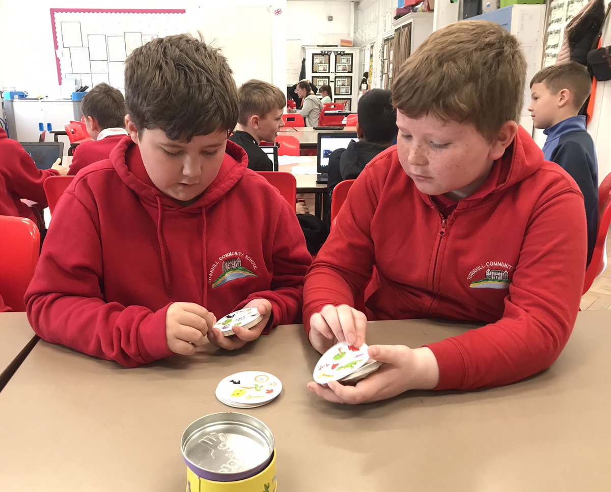 BubsyTownhill's tweet photo. As part of mental health awareness week, #tcsyear5 discussed how we deal with anxiety and thought about different strategies to help us when we feel anxious. We talked with our friends, played games, did yoga and breathing exercises and created a mural in the playground. #TCSHW https://t.co/gE1Yh46lXh