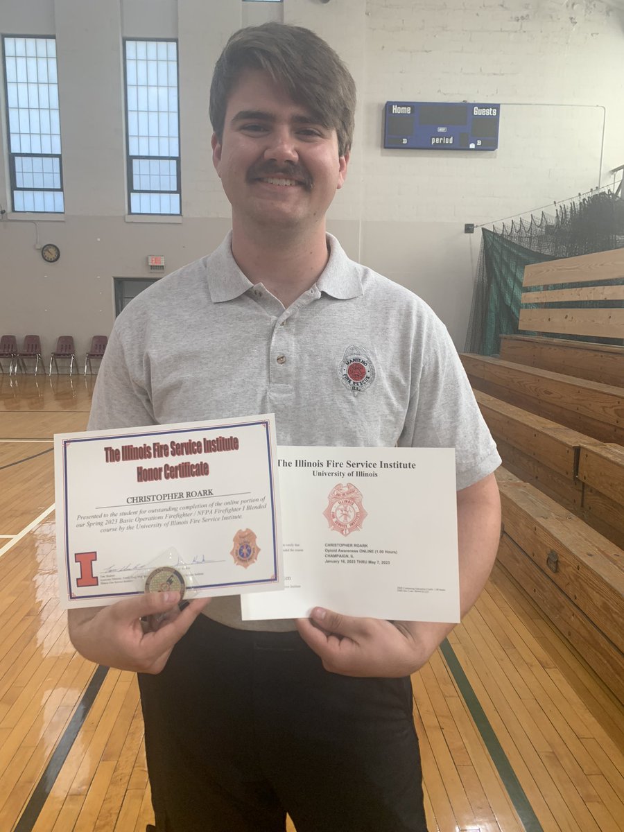 AngieRoark1's tweet photo. Christopher graduated from Fire School today! #proudmom https://t.co/UivRJmCSH3