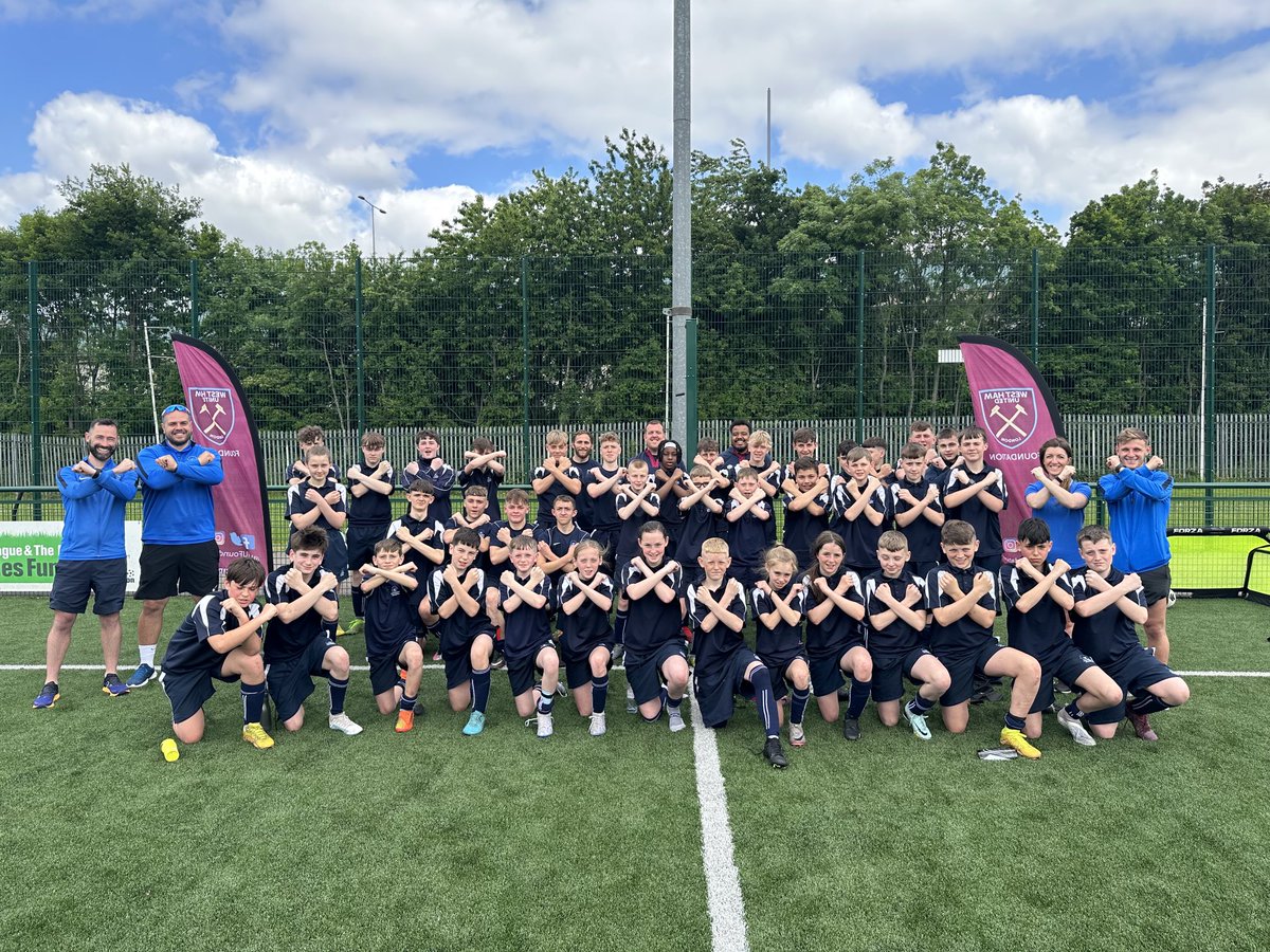 Coaching session with West Ham coaches this morning. Great experience for our students focusing on a range of different aspects. #educationwithcharacter #AAontour ⁦<a href="/acc_academy/">Accrington Academy</a>⁩ ⁦<a href="/pe5sportstours/">PE5 Sports Tours</a>⁩ #comeonyouirons