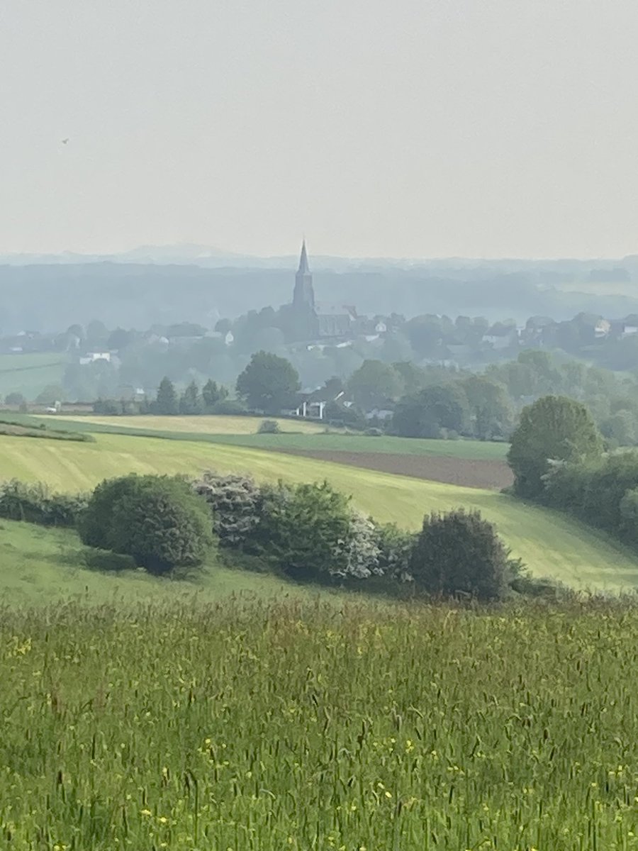 Dag 2 Dutch Mountain Trail. Te veel moois, maar dit was foto vd dag! Uitzicht op Vijlen <a href="/magnifiekZL/">Magnifiek Zuid-Limburg</a> #dmt