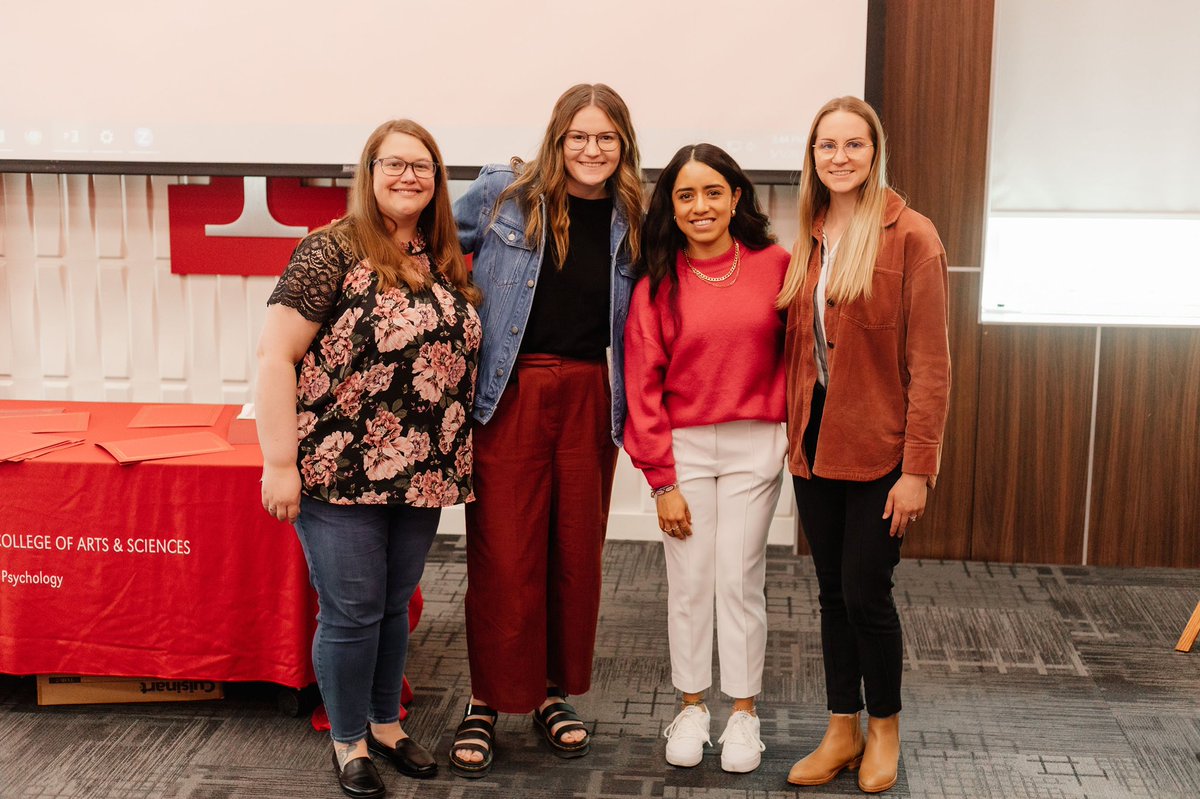 We had so much fun at this year’s Psychology Department Awards ceremony!! We are so lucky to have such amazing faculty members, staff, and students!!🎉👏 (1/2)