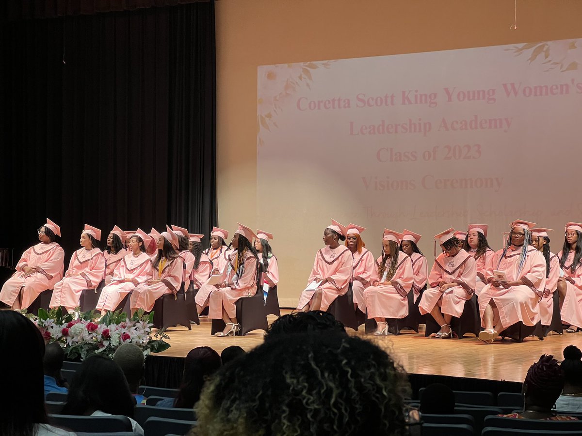 MsJameseducates's tweet photo. @aps_cskywla Class of 2023 Visions Ceremony. Today we honor your personal growth and accomplishments! #CSKYWLA👩🏻🎓👩🏾🎓👩🏽🎓Classof2023 https://t.co/AX7PH1gEhW