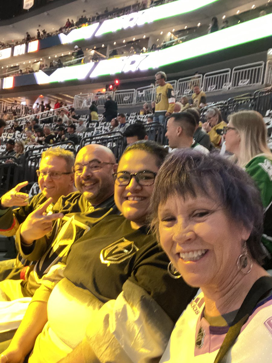 EricTheros's tweet photo. Let’s do this!!!! 🤘 #VegasBorn #GoKnightsGo  ♥️🖤💛🖤♥️🏒🥅 https://t.co/y7wDNLt9se