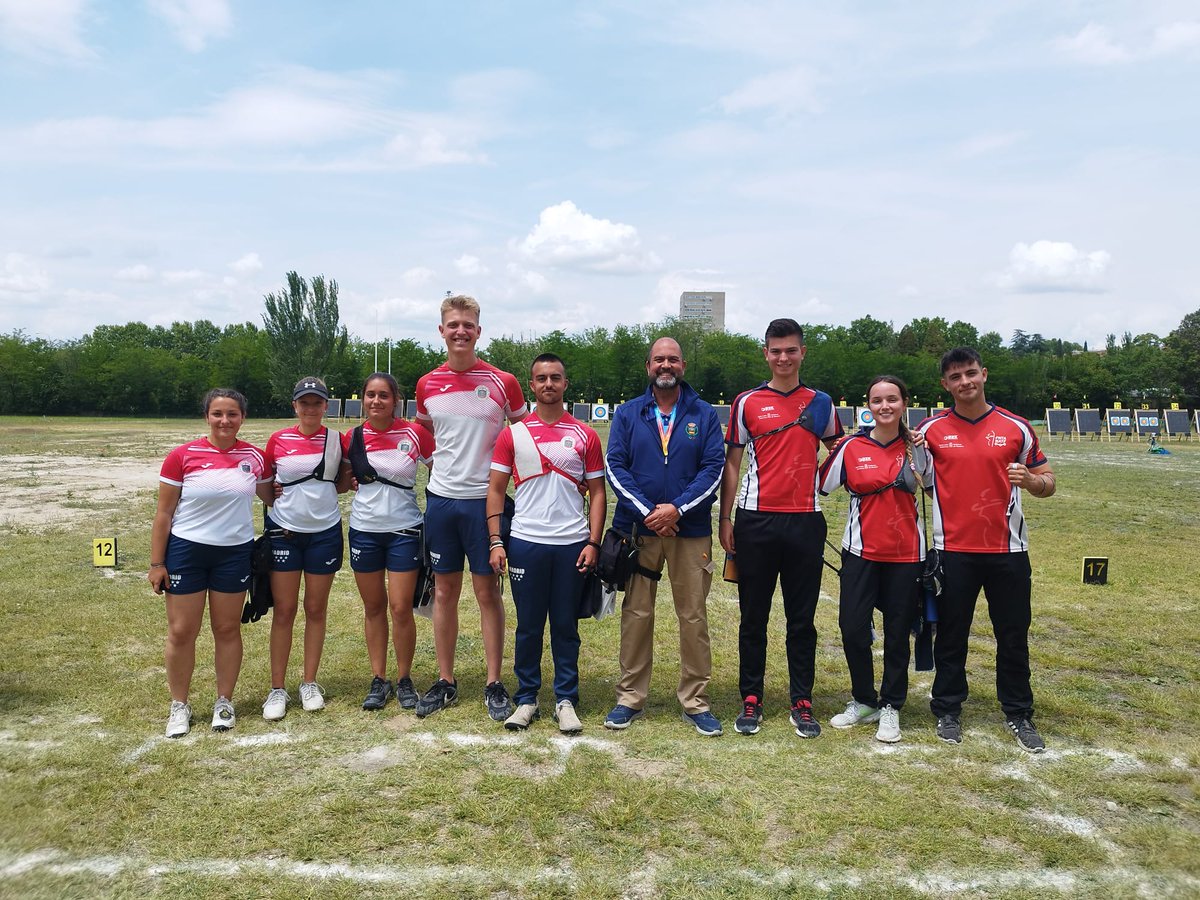 RFETA's tweet photo. #ArcoPromesas23
Medallistas del Campeonato de España de Equipos Autonómicos #PromesasRFETA en la categoría ARCO RECURVO JÚNIOR:
ORO
6 Madrid
2 Navarra
BRONCE
5 Baleares
1 Andalucía
¡ENHORABUENA!
Resultados:
https://t.co/VWtKVPFKm8 https://t.co/kSQ7DH9YpA