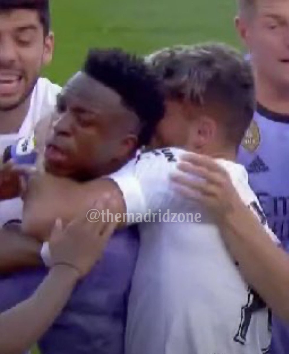 YulisRmcf's tweet photo. Solo pasa en la liga de mierdaaaaa https://t.co/4yqzgM6uBk