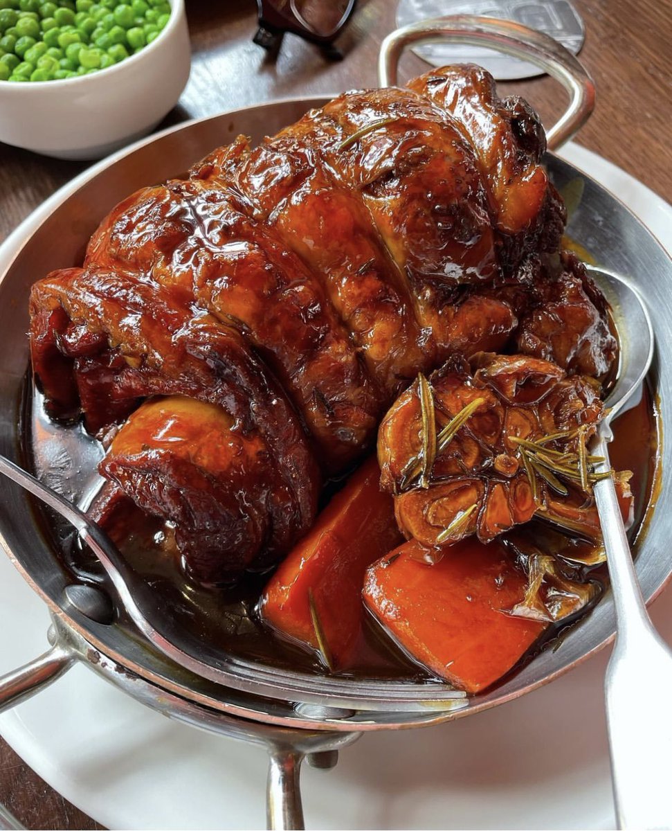 Shoulder of Lamb from our OWN Durslade Farm in Somerset sold <a href="/TheAudley1/">The Audley Public House</a> for Sunday lunch! #destination #lamb #sundaylunch #theaudleypublichouse #london