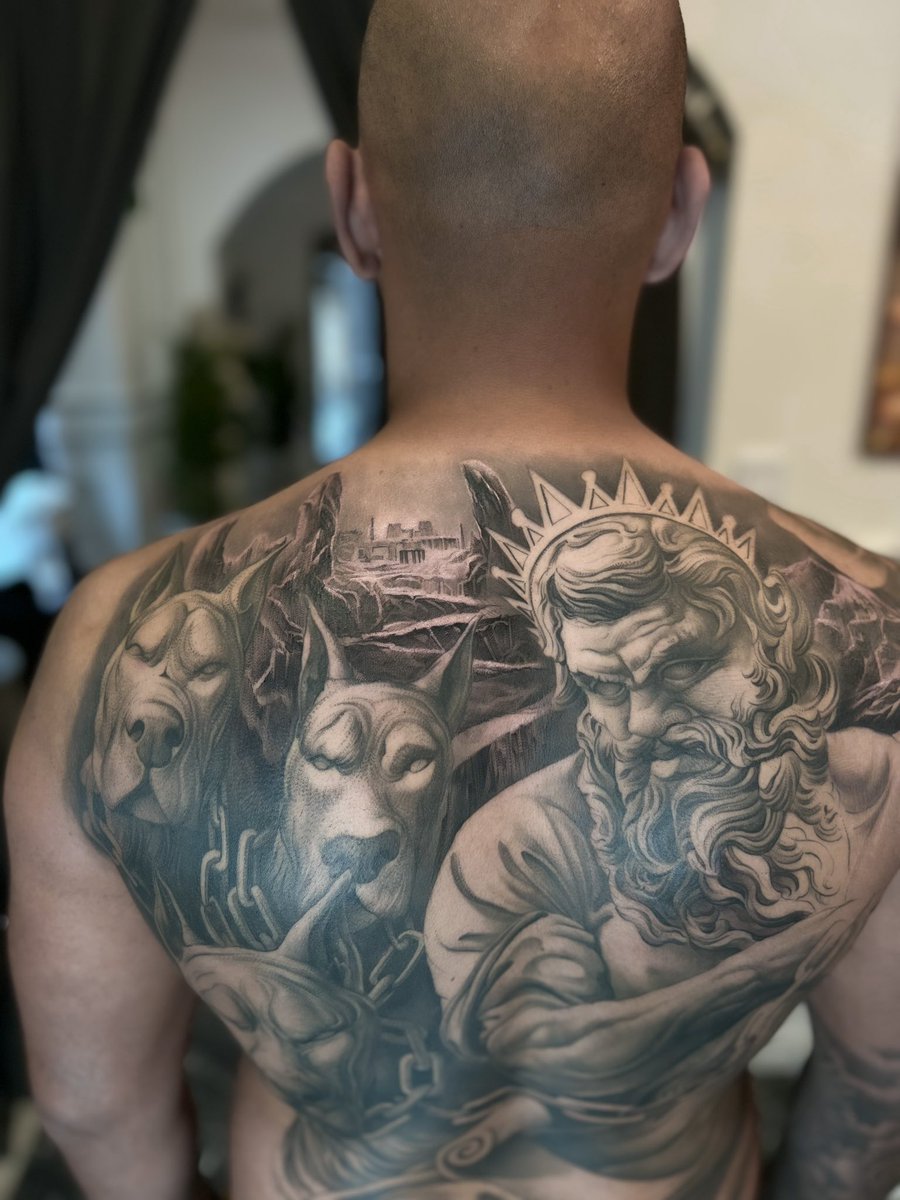 Backwork in progress! 
Almost there! 

<a href="/MetaTattooClub/">MTC | #LGFI 🏛</a> 
#LGFI🏛️
