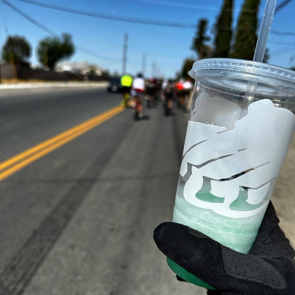 Taco bell 
.
.
.
#bikecommute #thingsisawonmybike #outsideisfree #optoutside #lifebehindbars #grizzlycycles661 #gc_adventureteam #putitinthedïrt #gravelride #bakersfieldbybike instagr.am/p/Csg6O9ZvB0Q/