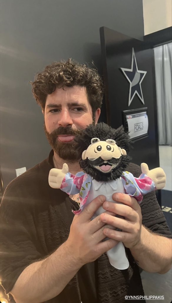 Foals Worldwide tweet media