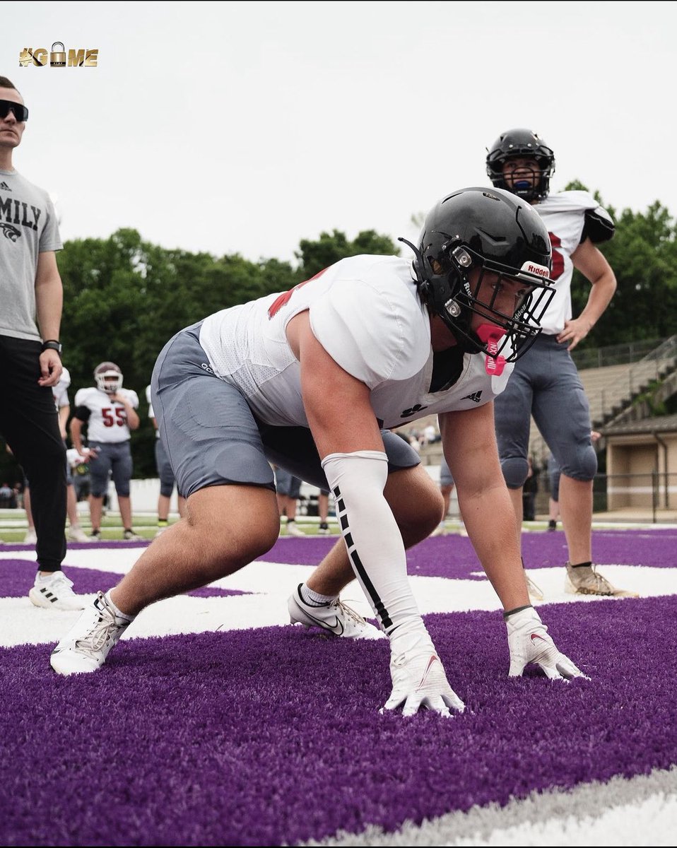 McCadeWright33's tweet photo. Spring Game Highlights🦍
6’5 250 DE https://t.co/uCjaQhZnES 
@CoachL__ @CoachMHolcomb @CoachJBowen @Southside_FBall @UnLockYourGame @Jeff_XOS @HallTechSports1 @CoachBanks2008 @KennethGilstrap @OL_Coach_Yenser @Jdsmith31Smith @TDARecruiting https://t.co/da8Qc1nn2J