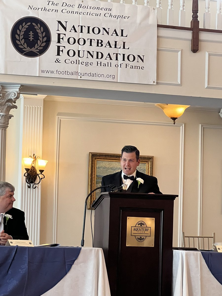 CoachLynch62's tweet image. @MHS_SpartanFB represented well at the National Football Foundation Scholar-Athletes Awards dinner! Coach Frederick as the Coach of the Year and Sean Finn as a Scholar-Athlete!! @MaloneySpartans #cthsfb #UNEFootball #crazeddogs