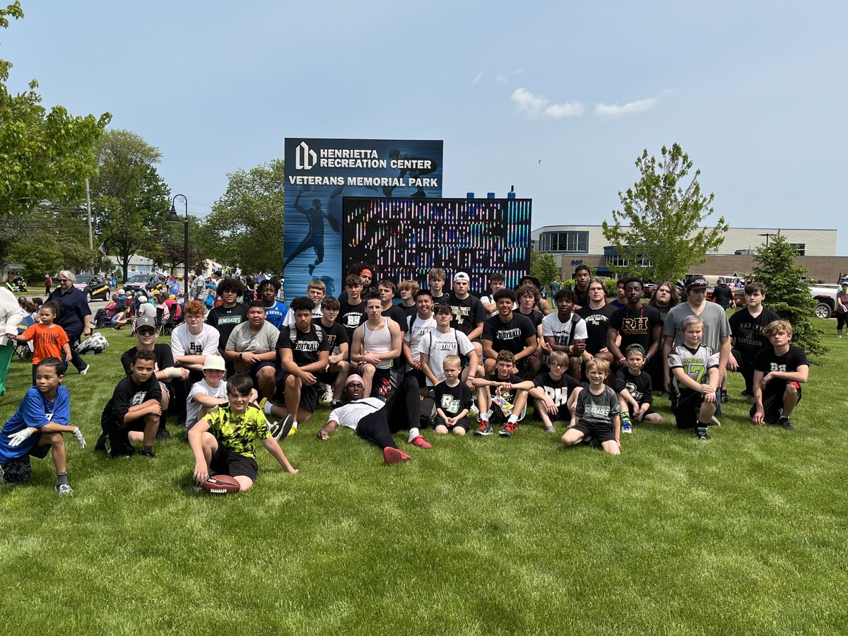THANK YOU To The Parents Of These RH DUDES For Giving Them The Opportunity To March In The Henrietta Memorial Day Parade With RH Football 🏈 ⁦<a href="/RHCometFootball/">Rush Henrietta Royal Comets Football</a>⁩ ⁦<a href="/RushAthletics/">Rush-Henrietta Athletics</a>⁩