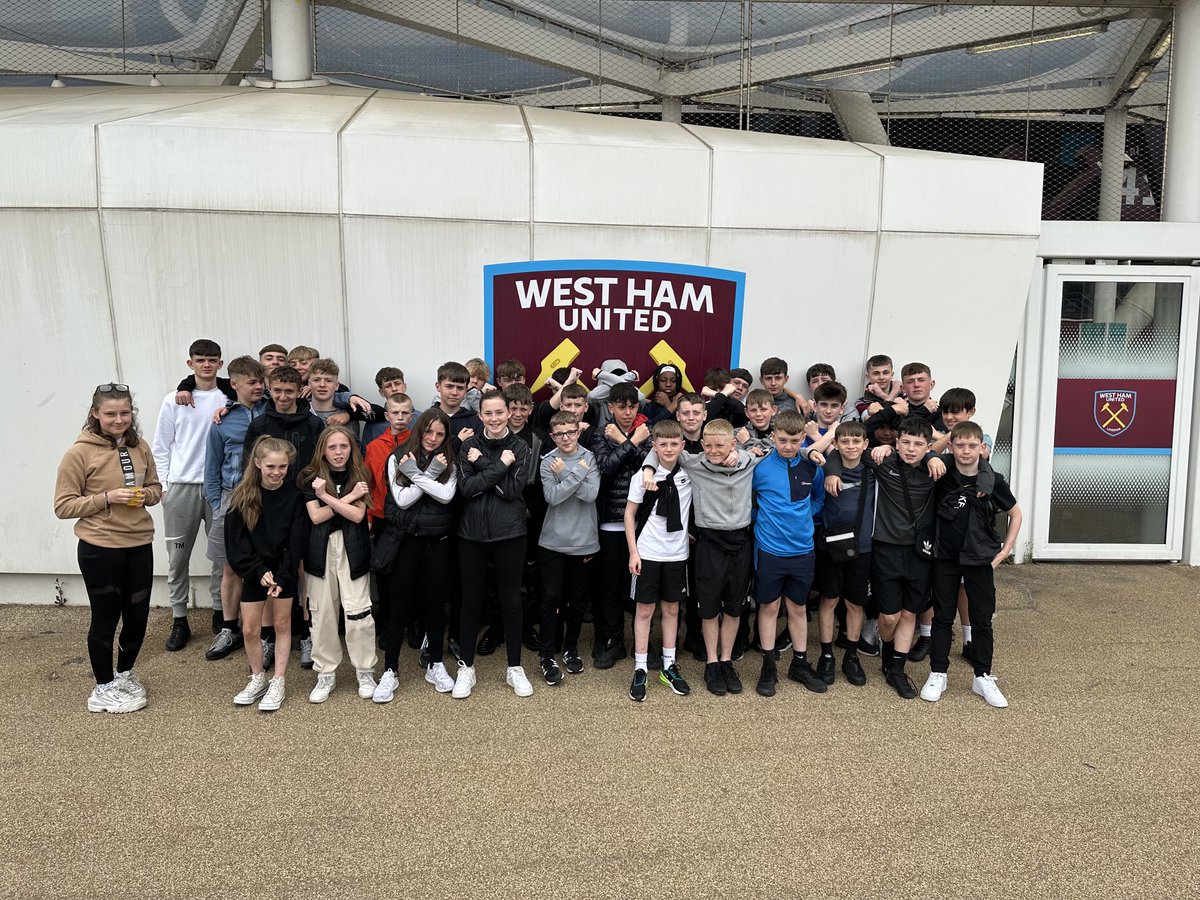 The pinnacle of the trip. A great match and four goals #educationwithcharacter #londonstadium #theolympicstadium #AAontour ⁦<a href="/acc_academy/">Accrington Academy</a>⁩ ⁦<a href="/pe5sportstours/">PE5 Sports Tours</a>⁩