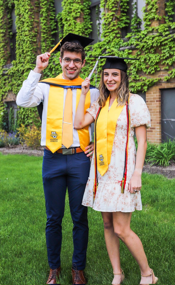 DhruvaaShroff's tweet photo. Dreaming Big

P.S. Congrats, Laurel &amp; Zak!

#graduation #portrait #portraitphotography #photography #photos #grad #gradportraits #canon #timeflies https://t.co/Zd3fOdKMcZ