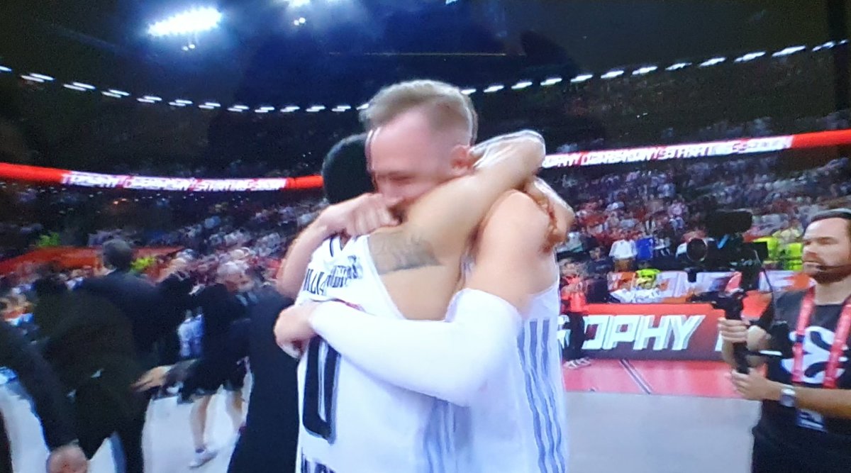 pedrinmatita1's tweet image. ...Y el @realmadrid que, otra vez Campeón de Europa ? ? 

CAMPEÓN DE LA FINAL FOUR 🏀

🥇🥇🥇🥇🥇🥇🥇🥇🥇🥇🥇

#FinalFour2023 #HalaMadrid #RealMadridOlimpiakos #Euroliga