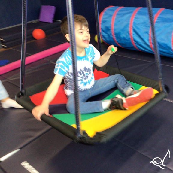 Swinging into a brand new week! #allsmiles #sundayfunday #smiles #happy #weekend #merlindayacademy #eyaslanding #avondale #school #therapygym #therapyswing #therapeuticgym #therapeuticswing #class #classtime #specialeducation #therapyclinic #pediatrictherapy #therapyprogram