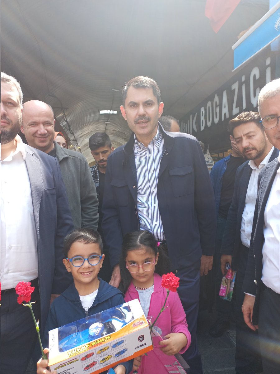zlem70317160164's tweet photo. Bugün Sayın @murat_kurum bakanimiza stajı sordum çalışmalarının olduğunu söyledi 🥰
#ÇırakveStajyereSalıMüjdesi https://t.co/9PxleQMx0u