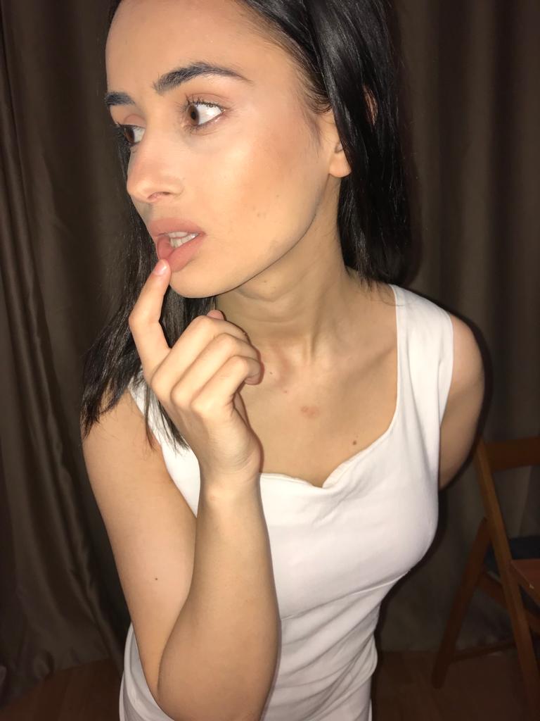 Kinckahan's tweet photo. She is the definition of beauty⏬

▶️ https://t.co/RK7uTZFxU4 ◀️ https://t.co/t4vhthwq1Q