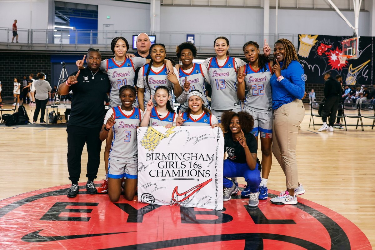 NikeGirlsEYBL's tweet photo. Congratulations to our Birmingham Platinum Champions, @EssenceGirlsBB 17u and @teamdurantgirls (16u and 15u). 🏆 

#2023EYBL | #Road2CHI https://t.co/byQWzlgPWO