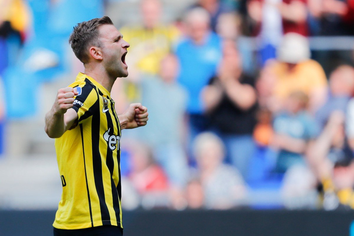MijnVitesse's tweet photo. M⚽️⚽️⚽️⚽️⚽️⚽️D
#Vitesse #VITgro #MijnVitesseMijnThuis https://t.co/wt2TKs5bMJ