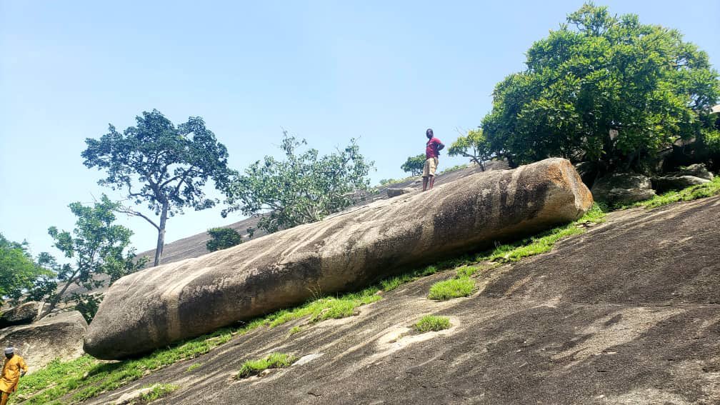 oloye_radio's tweet photo. Watch out for historical fact of BATA ERUGBA located at IGBETI OYO STATE
#igbeti #okeogun #oyostate #tourism
#bataerugbatourismcenter https://t.co/DG1fVAE4TH