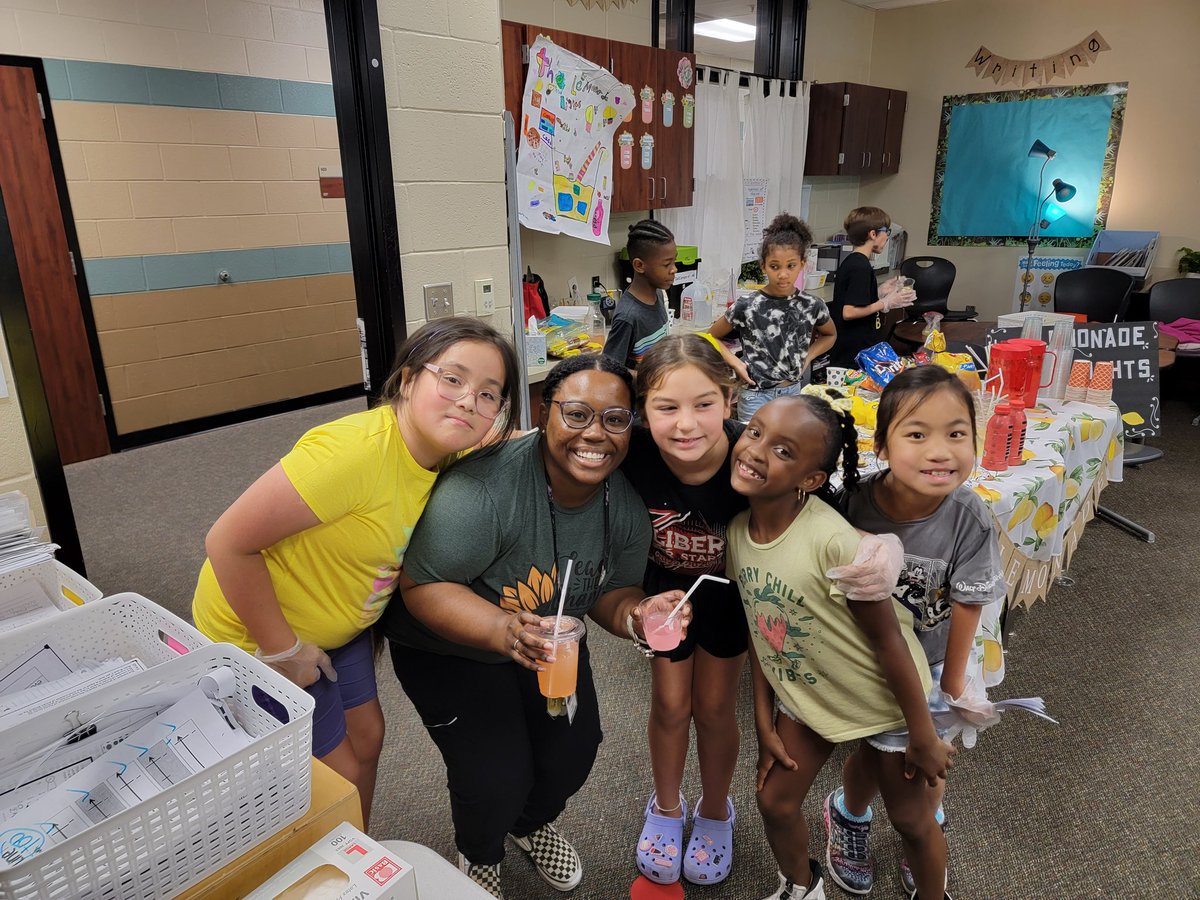 More visitors! <a href="/HumbleISD_LSE/">Lakeshore Elementary</a>