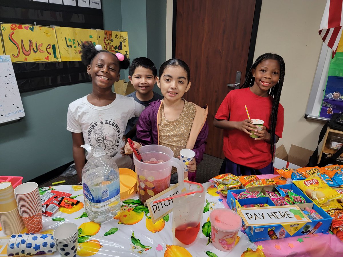 Visiting Mrs. Rovira's class for Lemonade War! <a href="/DianaRovira7/">Diana Rovira</a> <a href="/HumbleISD_LSE/">Lakeshore Elementary</a>